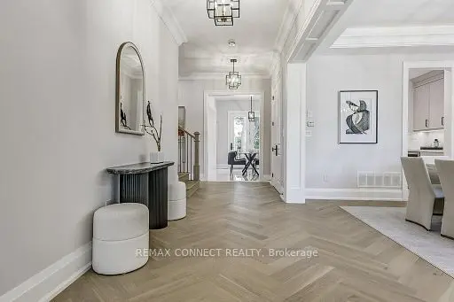 393 Rosebank RD, Pickering, ON L1W 2N3