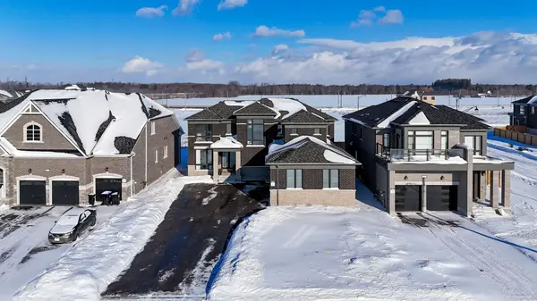 36 Felhazi TRL, Essa, ON L3W 0A4