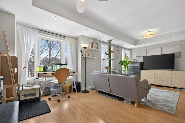 306 John ST #298, Markham, ON L3T 0A7