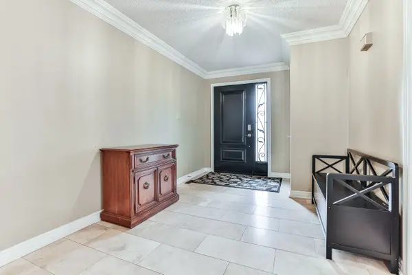 90 WATERFALL RD, Vaughan, ON L4L 5B2