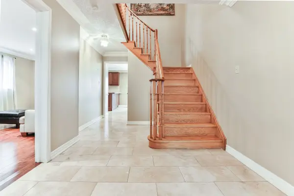 90 WATERFALL RD, Vaughan, ON L4L 5B2