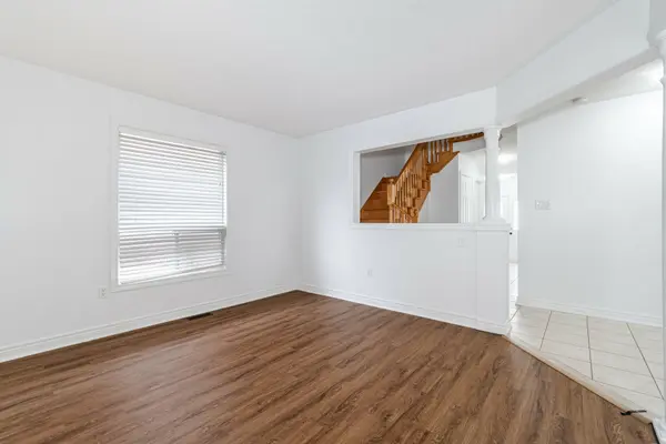 48 Devonwood DR, Markham, ON L6C 3A7