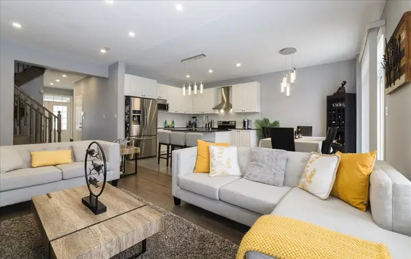 24 Prady LN, New Tecumseth, ON L0G 1W0