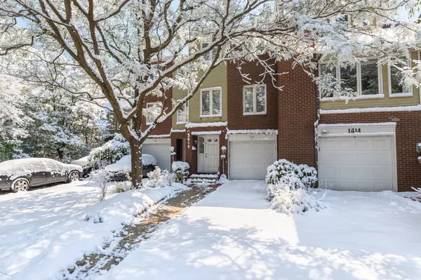 1916 Russell RD,  Elmvale Acres And Area,  ON K1G 1L6