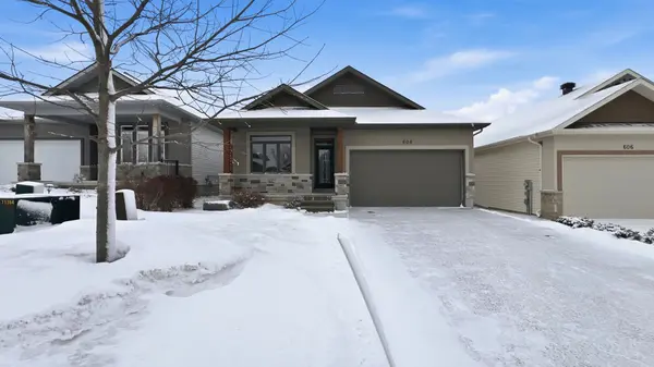 608 Robert Hill ST, Mississippi Mills, ON K0A 1A0