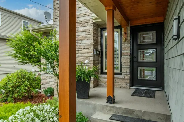 252 Bridge ST W, Greater Napanee, ON K7R 3S8