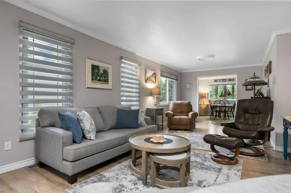 252 Bridge ST W, Greater Napanee, ON K7R 3S8