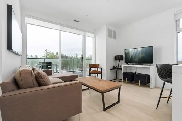 120 Carrick TRL #401, Gravenhurst, ON P1P 0B6