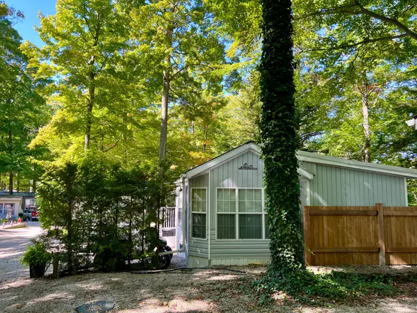 76735 Wildwood Line #19, Bluewater, ON N0M 1G0