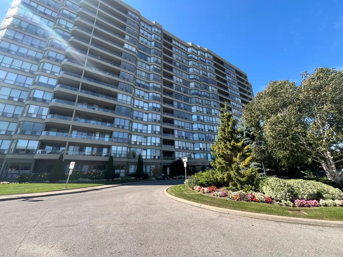 1890 Valley Farm RD #1516, Pickering, ON L1V 6B4