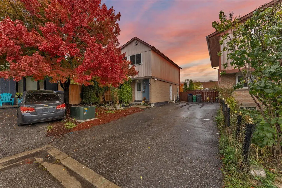 11 Great Oak CT, Brampton, ON L6S 2J9