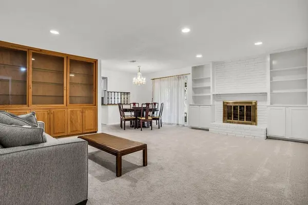 2909 David Lane, Arlington, TX 76013