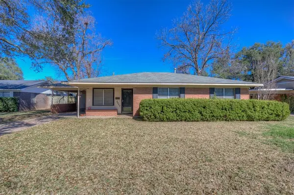 2407 Douglas Drive, Bossier City, LA 71111