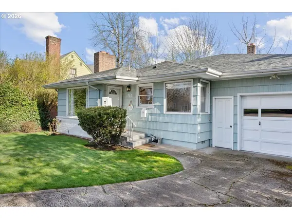 1725 GRANT ST NE, Salem, OR 97301