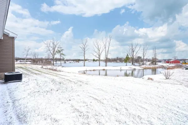 2775 Naples CT, Lapeer Twp, MI 48446