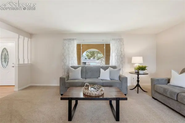 5310 Bunk House LN, Colorado Springs, CO 80917