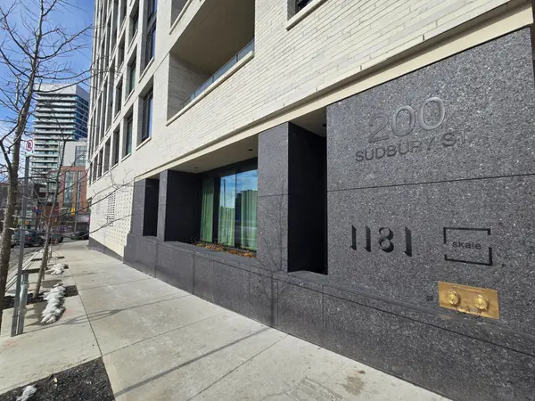 200 Sudbury ST #402, Toronto C01, ON M6J 0H1