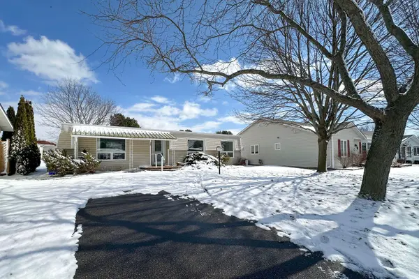 13 Steelhead LN, Clarington, ON L1B 1B4