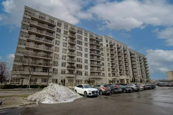 3650 Kingston RD #802, Toronto E08, ON M1M 1R9