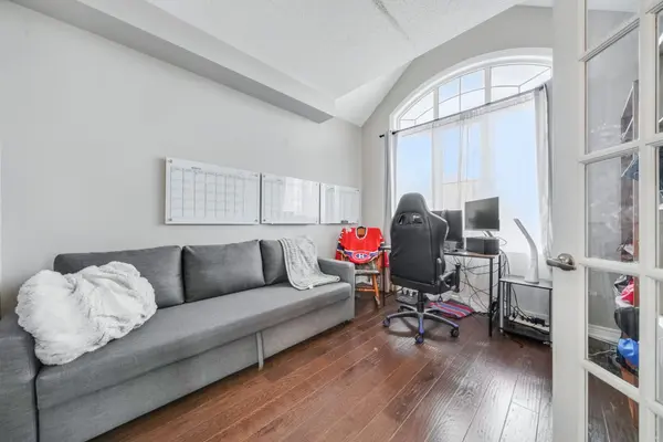 2 Kennedy BLVD, New Tecumseth, ON L9R 0L4