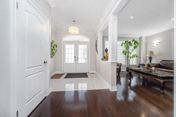 12 Haywood DR, Brampton, ON L6X 0W1