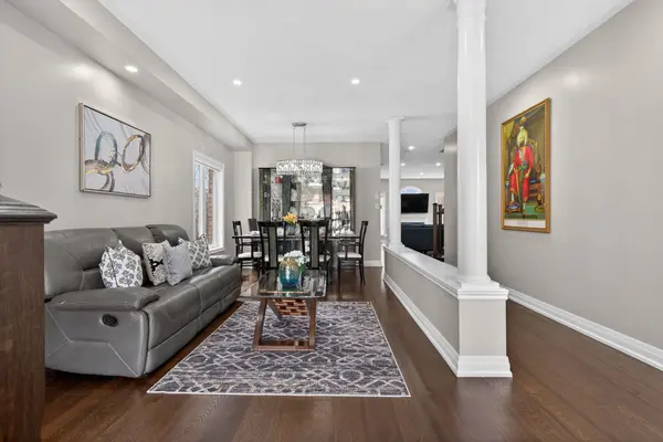 10 Solidarity CT, Brampton, ON L6Y 0L5