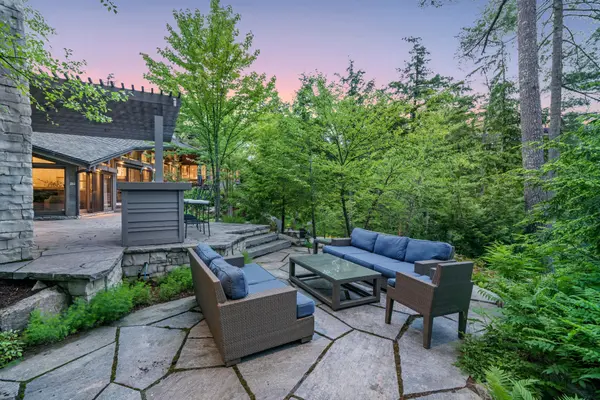 3356 West Shore RD, Dysart Et Al, ON K0M 1S0