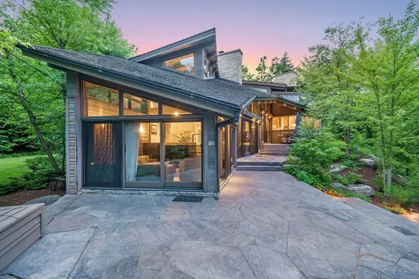 3356 West Shore RD, Dysart Et Al, ON K0M 1S0