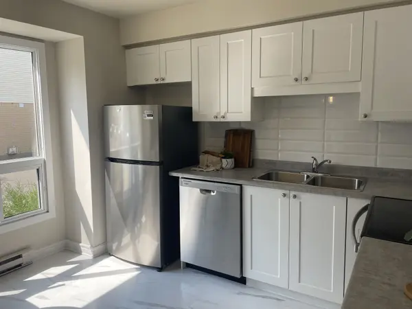 355 Sandringham CRES #44, London South, ON N6C 5K3