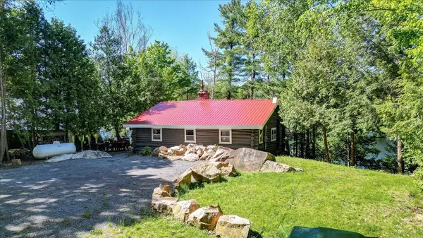 139 Spence RD, North Kawartha, ON K0L 1A0