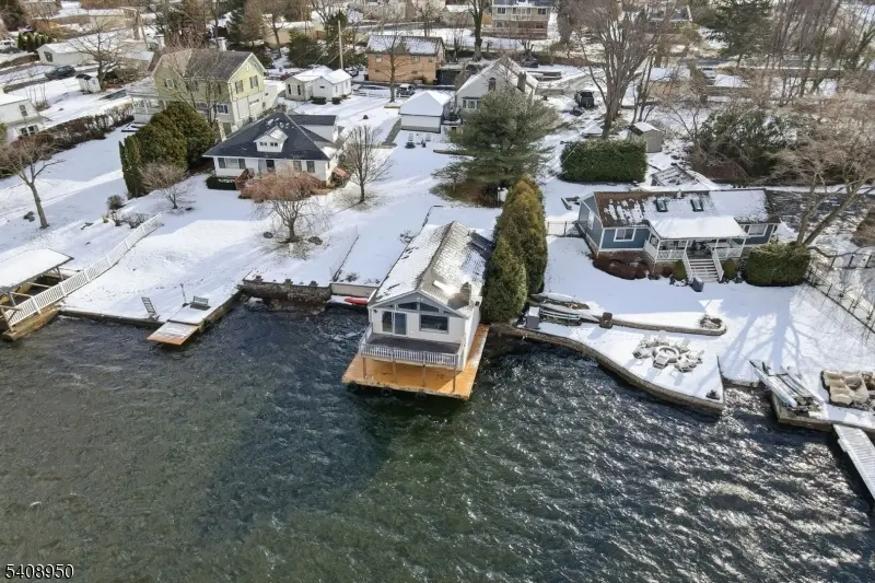 8 Wendy Way, Greenwood Lake, NJ 10925