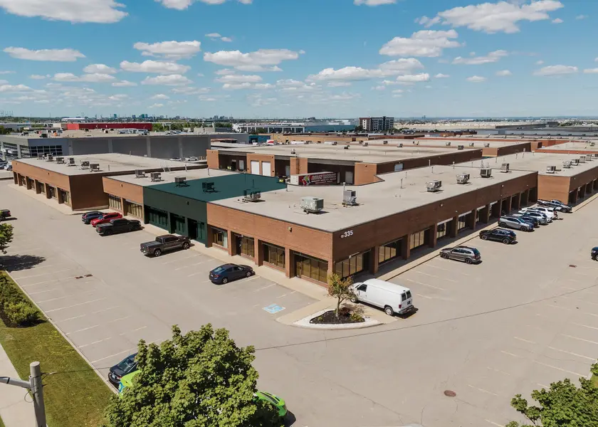 335 Admiral BLVD, Mississauga, ON L5T 2N2