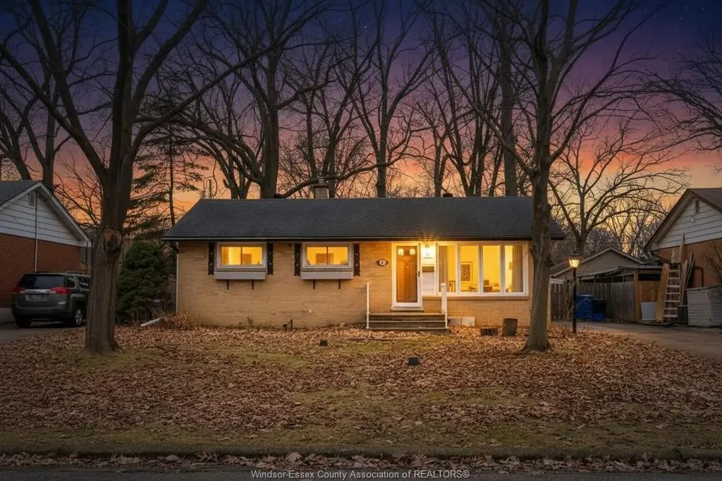 3455 RANDOLPH Avenue, Windsor, ON N9E 3E9