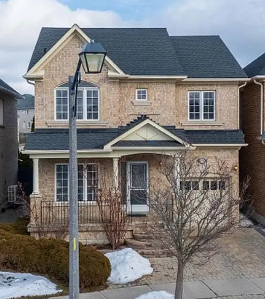 19 Abraham CT, Ajax, ON L1Z 0A9