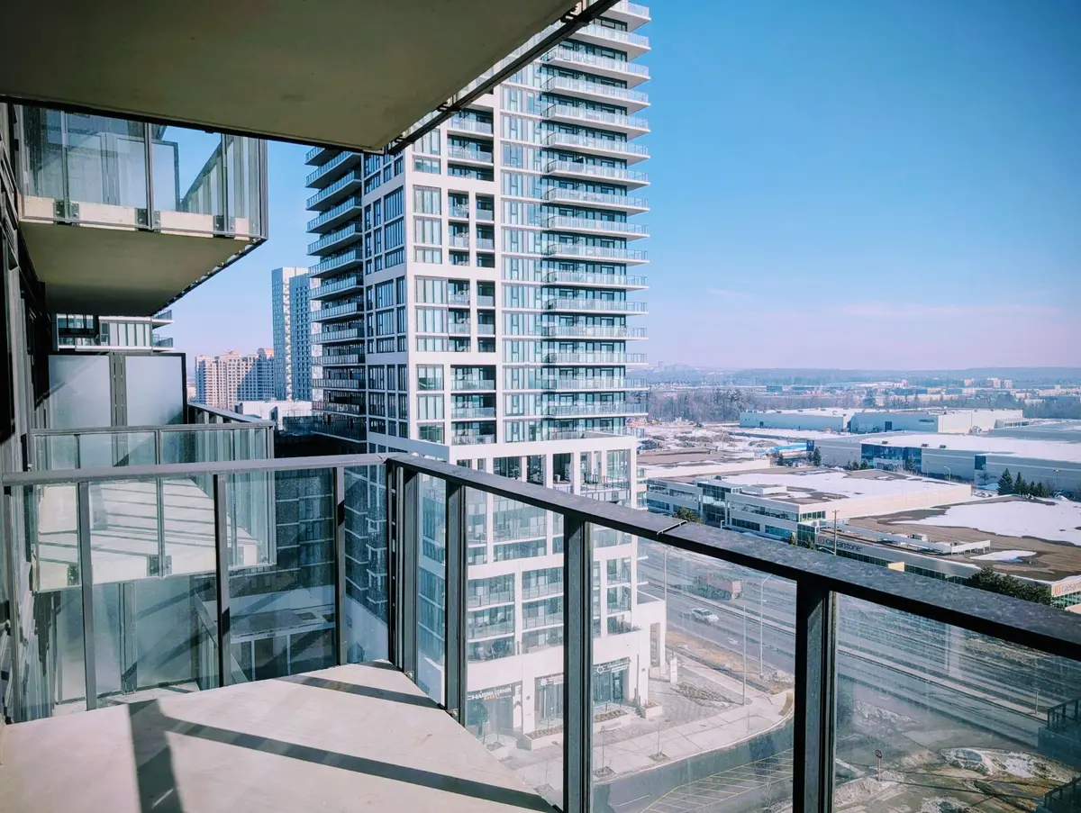 1010 Sandy Beach RD #2409, Pickering, ON L1W 3V9