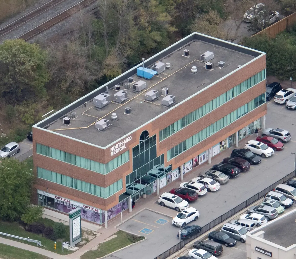 7131 Bathurst ST #204, Vaughan, ON L4J 2J7