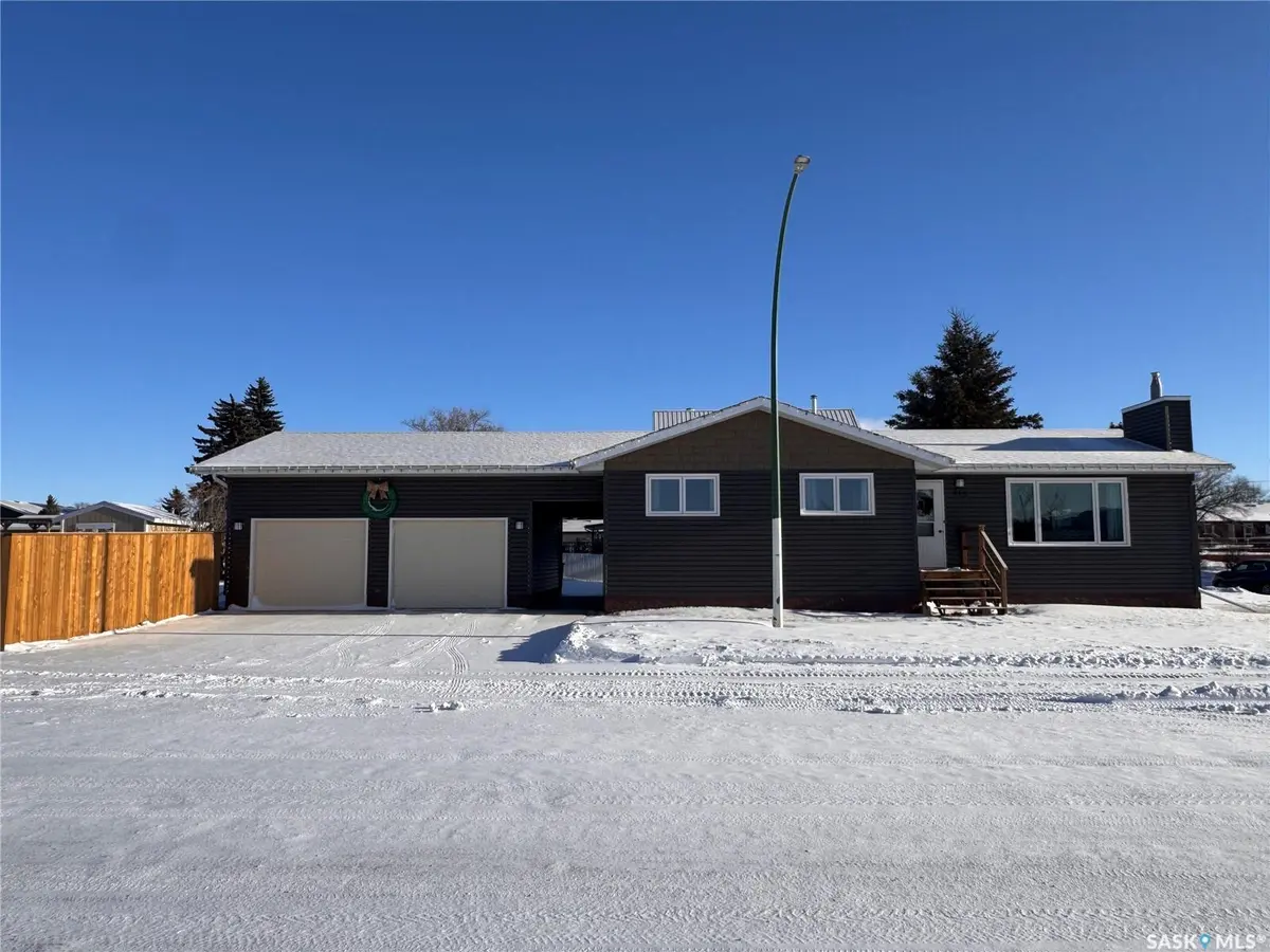 415 3rd AVENUE W, Biggar, SK S0K 0M0