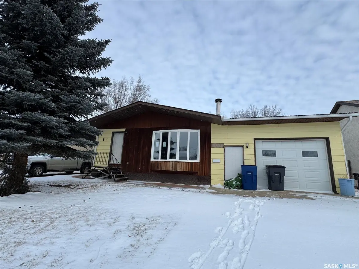 17 Patricia DRIVE, Coronach, SK S0H 0Z0