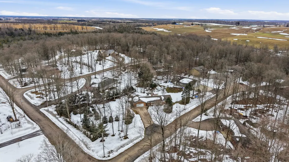 3 Woodland CT, South Bruce, ON N0G 2V0