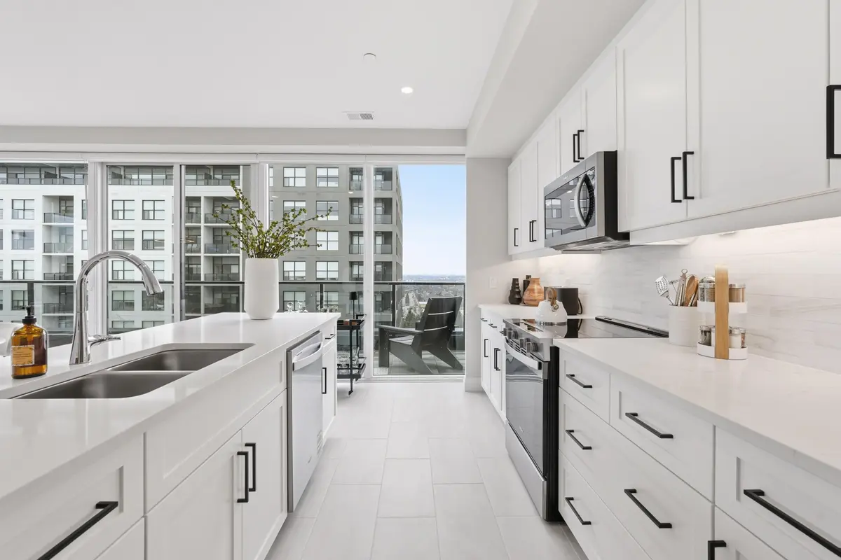 1882 Gordon ST #813, Guelph, ON N1L 0P6