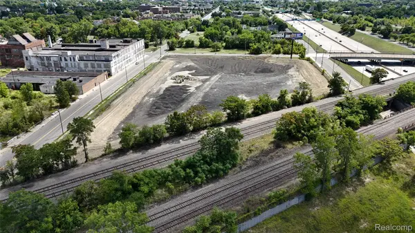 4445 LAWTON ST, Detroit, MI 48208