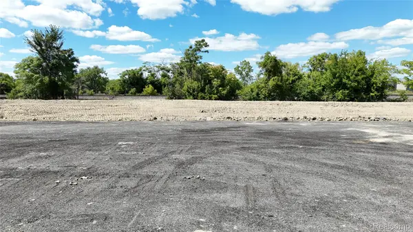 4445 LAWTON ST, Detroit, MI 48208