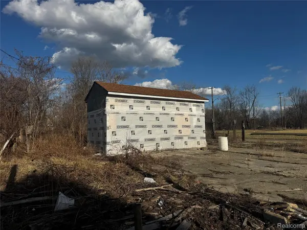 5110 Chene ST, Detroit, MI 48211