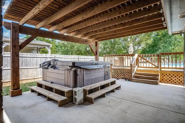 227 Walnut Bend Road, Springtown, TX 76082