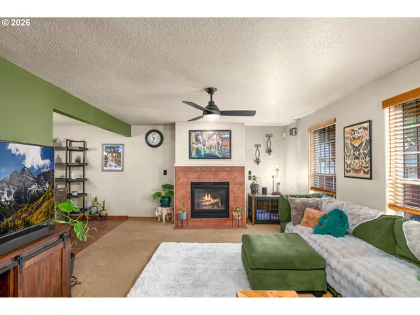 14141 SE CENTER ST, Portland, OR 97236