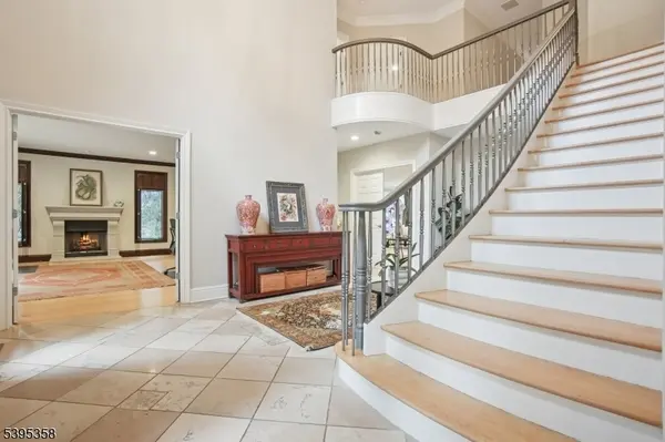 126 Fairfield Dr, Millburn Twp., NJ 07078