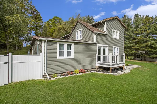 3010 Portage RD, Bertrand Twp, MI 49120