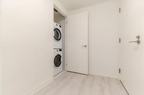 110 Broadway AVE #403, Toronto C10, ON M4P 0E9