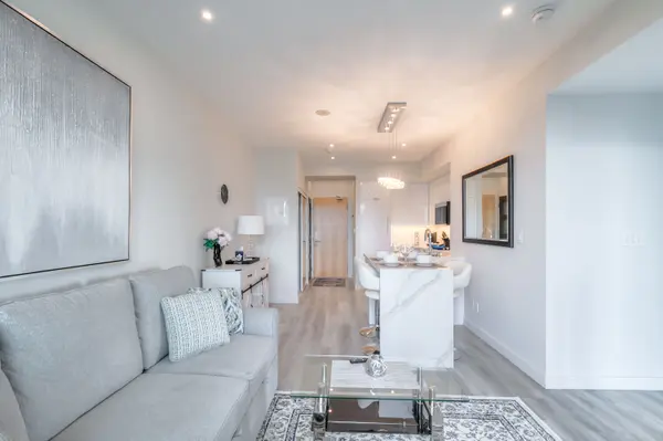 65 Bremner BLVD #4802, Toronto C01, ON M5J 0A7