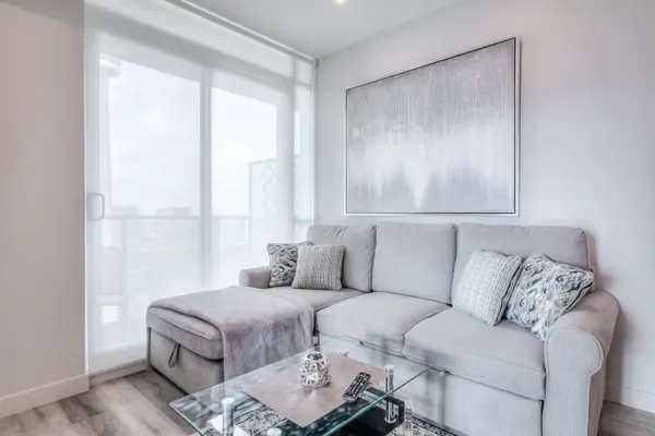 65 Bremner BLVD #4802, Toronto C01, ON M5J 0A7